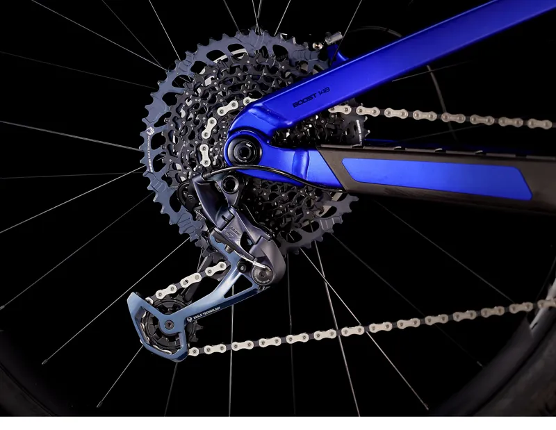 Trek Slash 8 Enduro Mountain Bike in Hex Blue-8